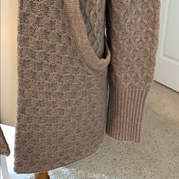 Tan Cardigan Sweater with full pockets - Picture 3 of 4